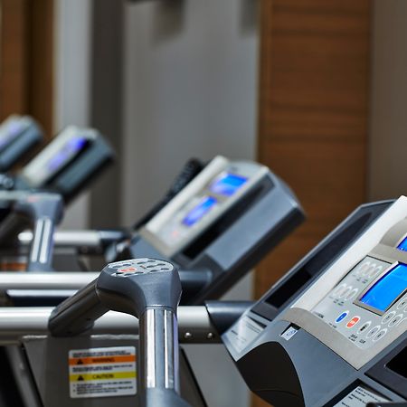 Galaxy Iraklio Hotel Extérieur photo Treadmills at a gym